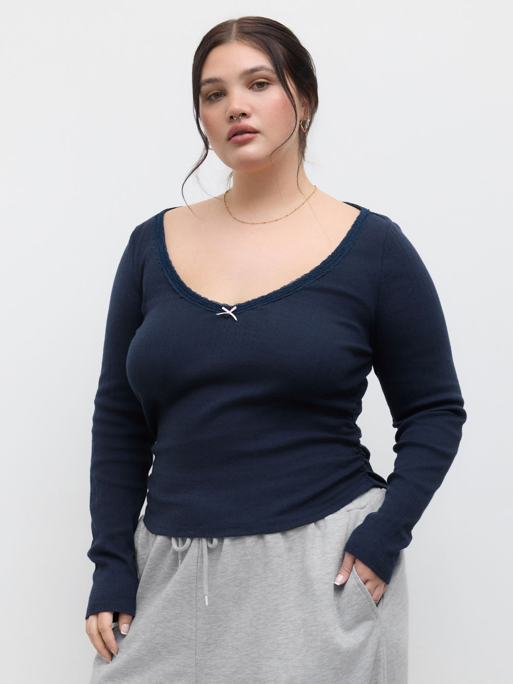 Baumwolle V-Ausschnitt Spitzenbesatz Schleife Rüschen Langarmshirt Kurve & Plus