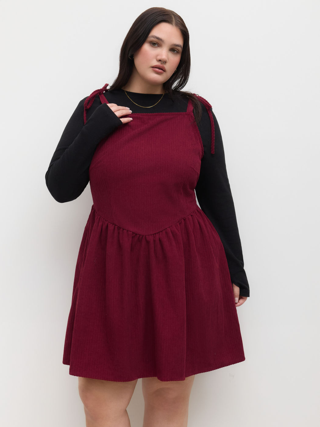 Mini abito in velluto a coste con collo a barca e fiocco Curve & Plus