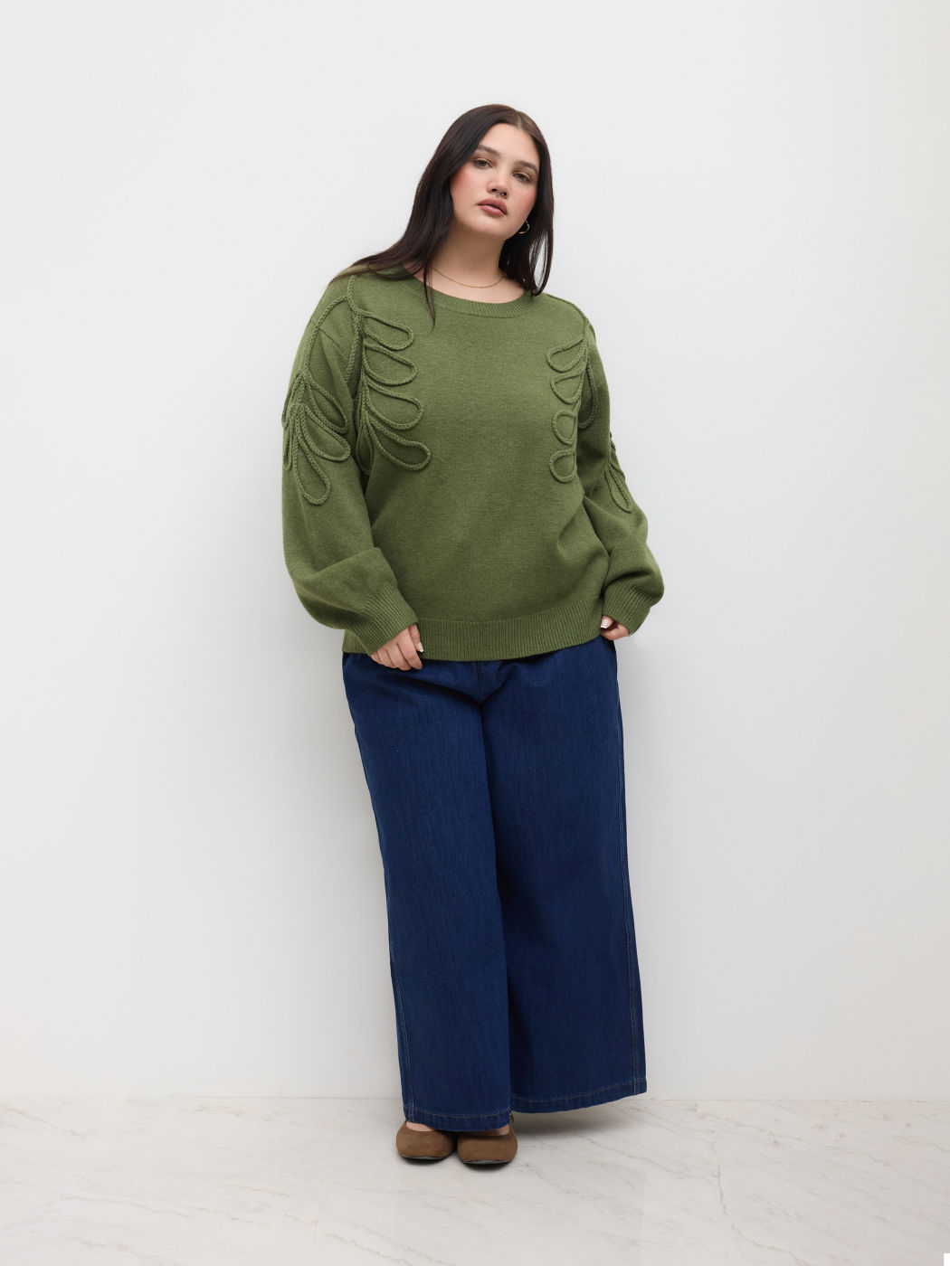 Knit Round Neckline Leaf Braid Oversized Sweater Curve & Plus