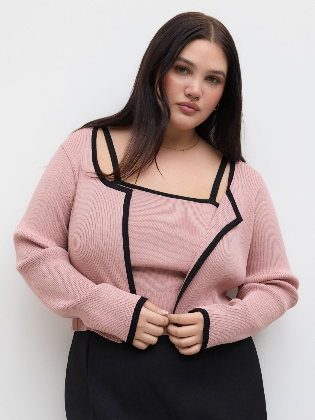 Round Neckline Contrasting Binding Long Sleeve Top With Crop Cami Top Curve & Plus