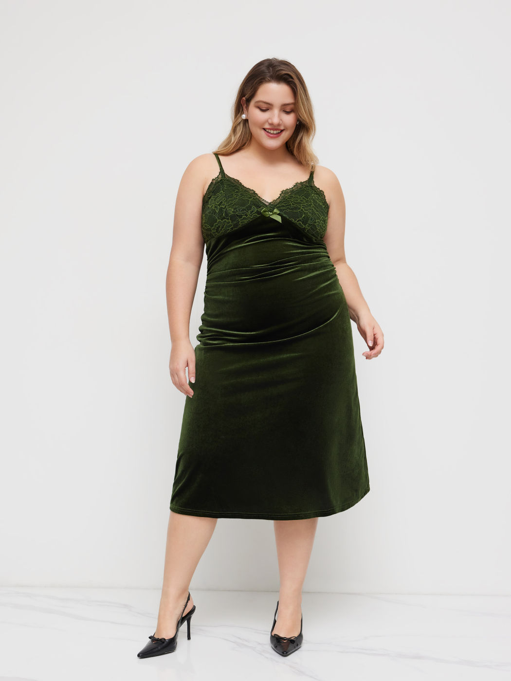 Velvet V-neck Lace Bowknot Ruched Midi Dress Curve & Plus