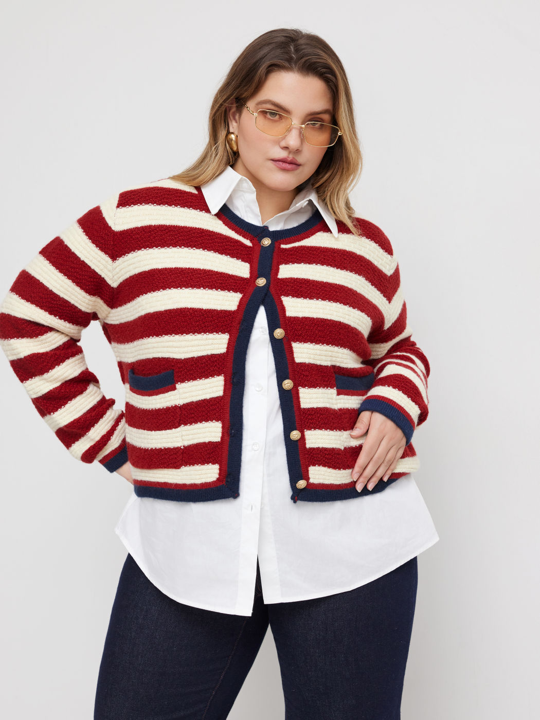 Gestreifter Strick-Cardigan mit Taschen Kurve & Plus