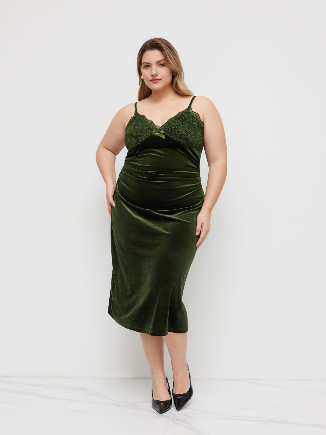 Velvet V-neck Lace Bowknot Ruched Midi Dress Curve & Plus