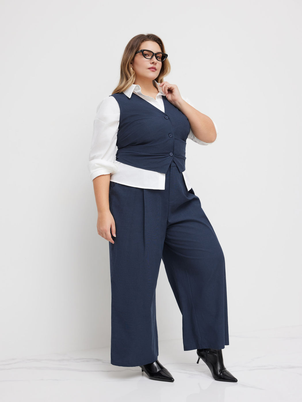 Cotton-blend V-neck Vest & Mid Rise Pocket Wide Leg Trousers Set Curve & Plus