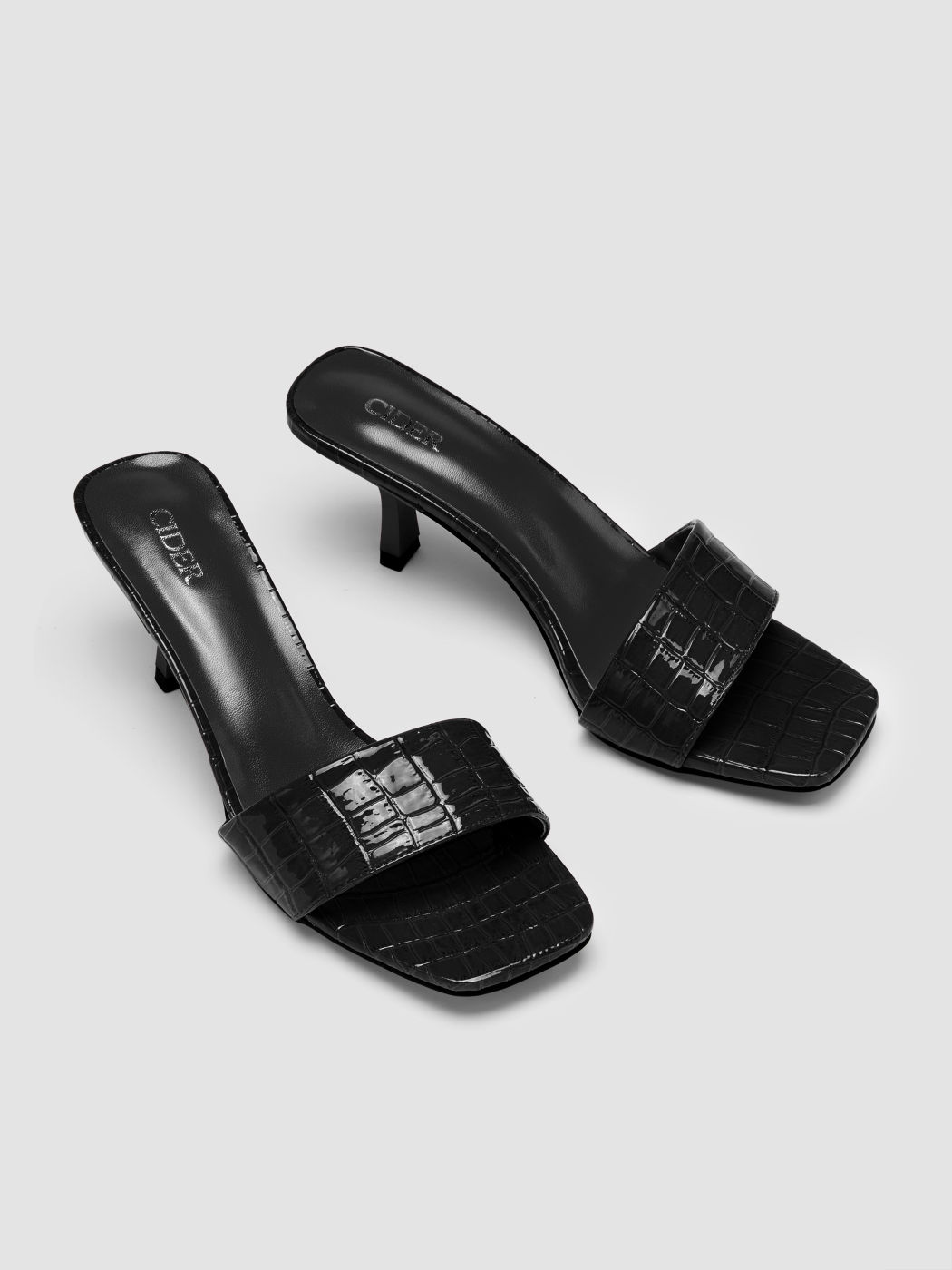 CROCODILE PATTERN SQUARE TOE HEELED SANDALS