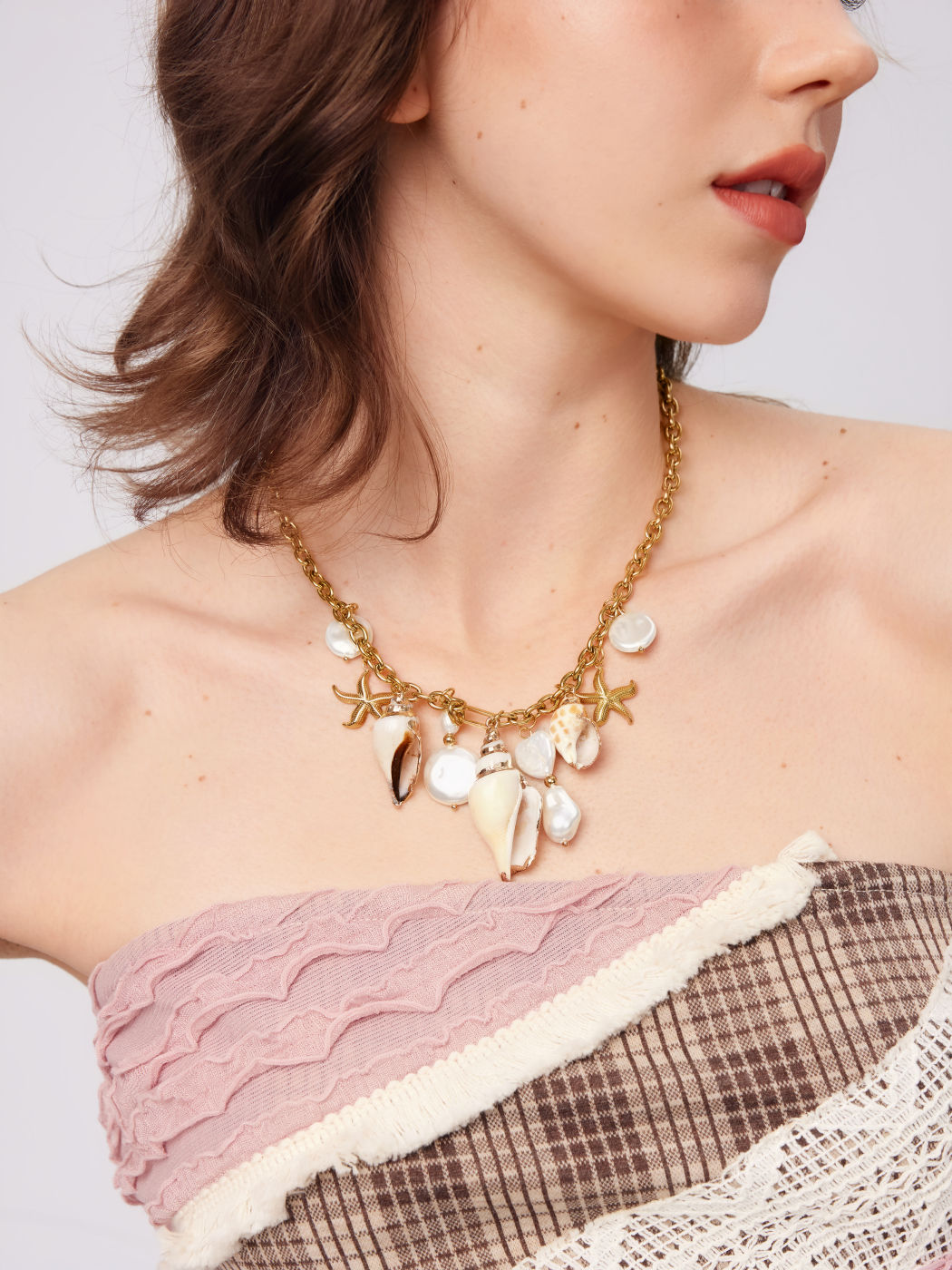 SHELL & STARFISH & FAUX PEARL PENDANT 18K GOLD PLATED STAINLESS STEEL NECKLACE