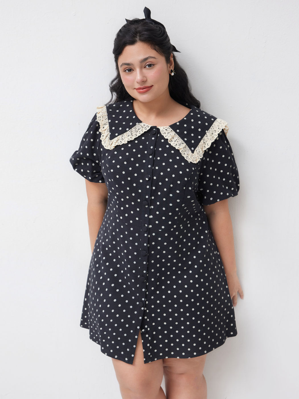 Baumwollmischung Kragen Punkte Mini-Kleid Kurve & Plus
