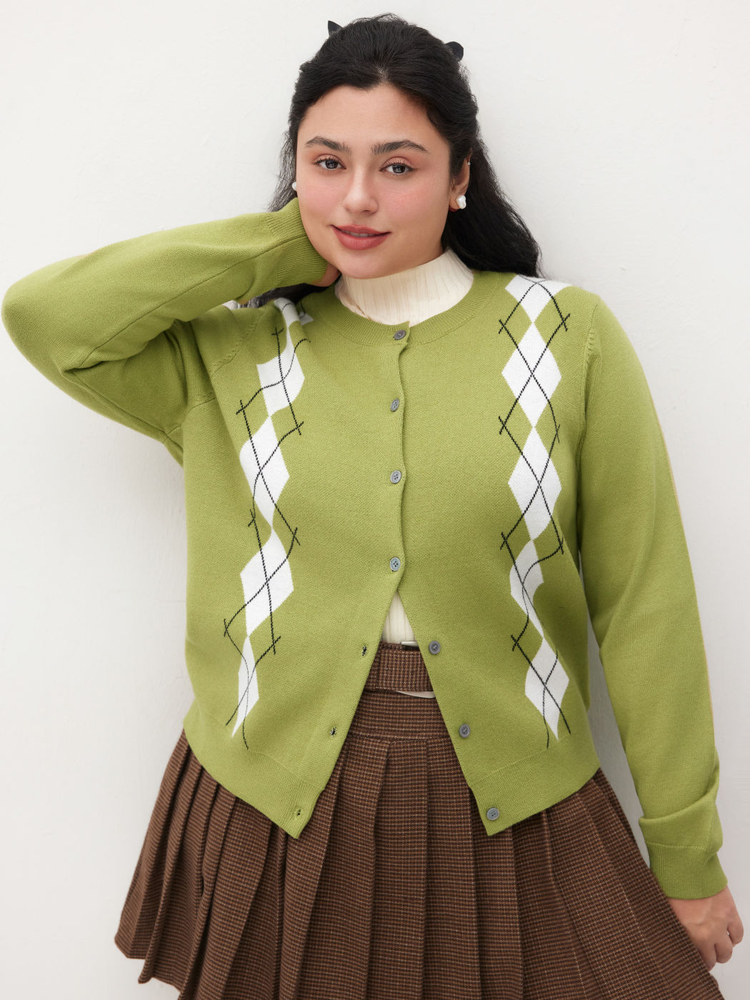 Knit Round Neckline Argyle Pattern Cardigan Curve & Plus