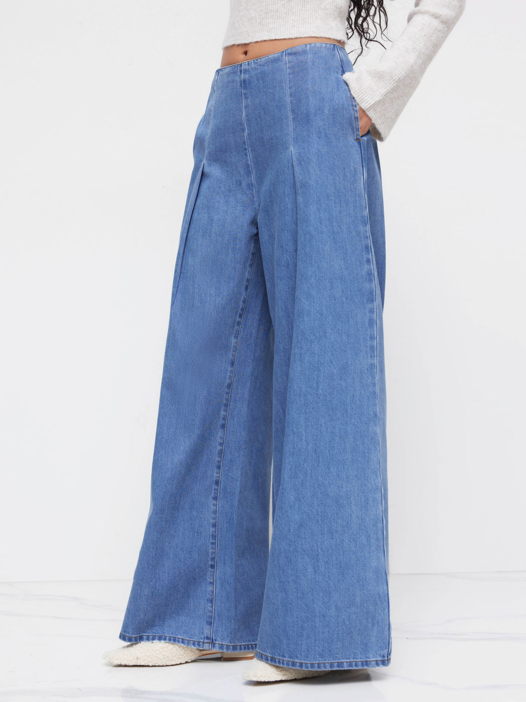 Denim High Rise Pleated Baggy Jeans