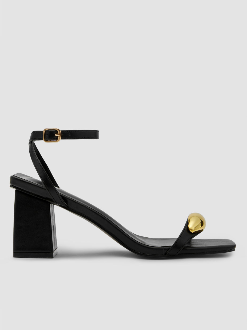 METAL DECOR ADJUSTABLE STRAP CHUNKY HEELED SANDALS