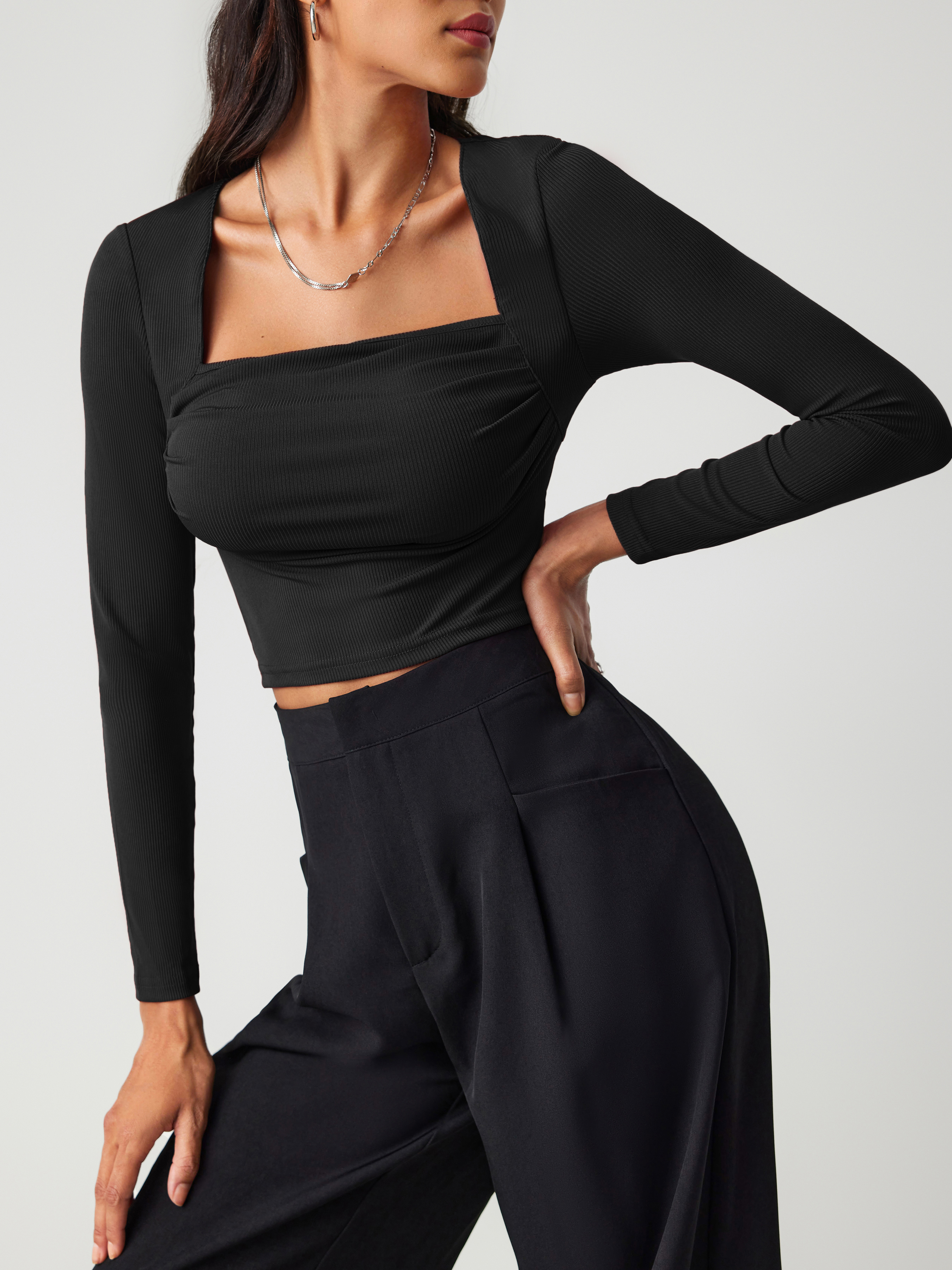 ◆GCDS◆ ROUCHES KNIT LONG SLEEVES TOP DKPAA21040SI Rosesand - Long Sleeve Plain Lace-Up Crochet Knit Shrug