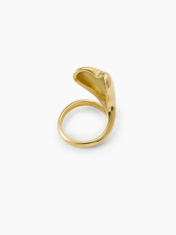 18K-GOLDPLATTIERTES OFFENES STAHLRING MIT HERZ-MOTIV