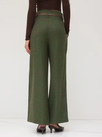 Knit Round Neckline Solid Button Cardigan