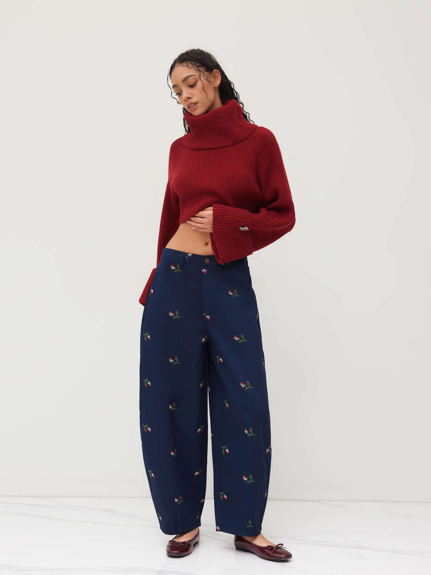 100% Cotton Mid Rise Embroidery Barrel-leg Trousers