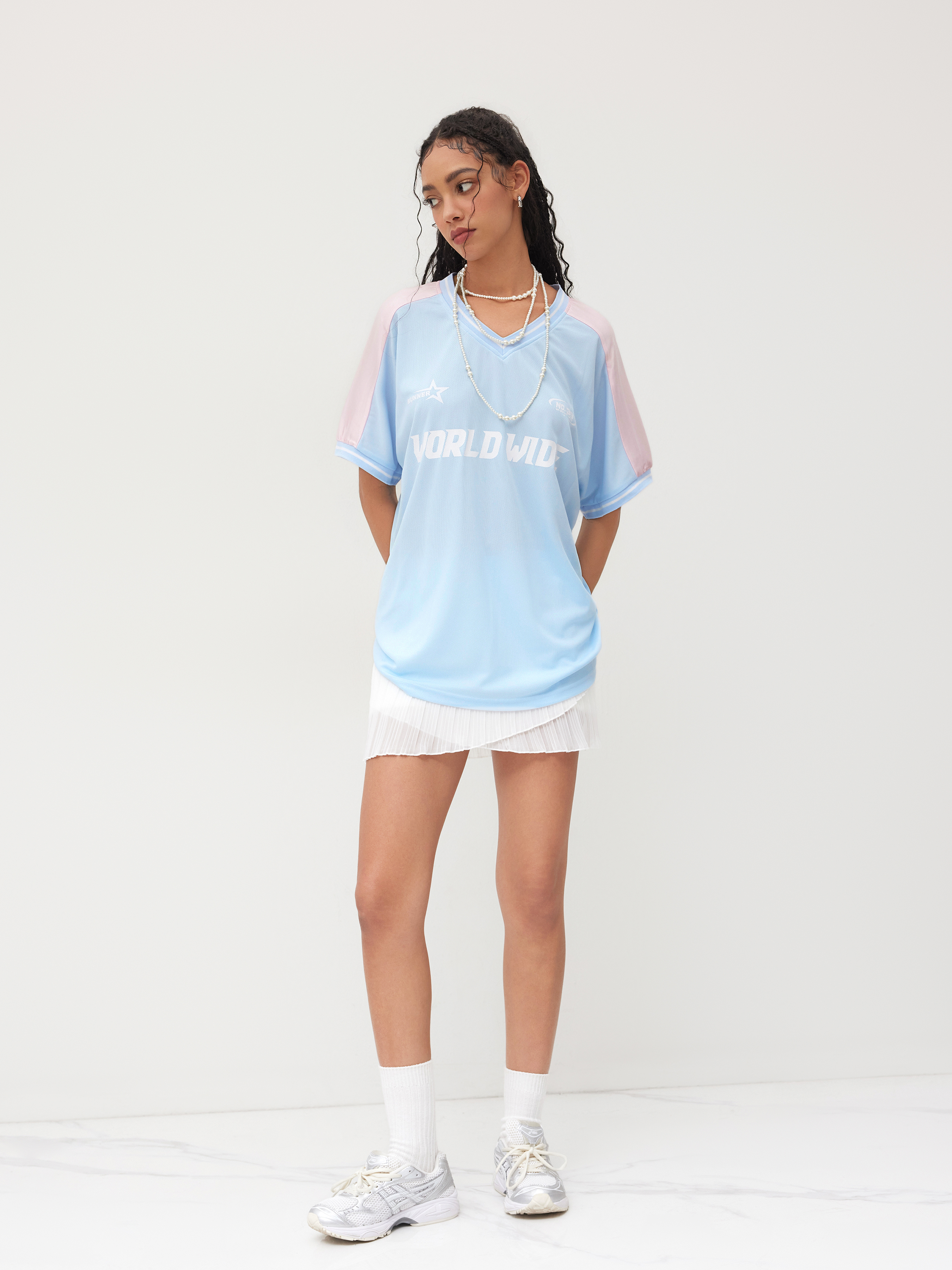 Woven World Wide V-neck Graphic Short Sleeve Oversized Tee