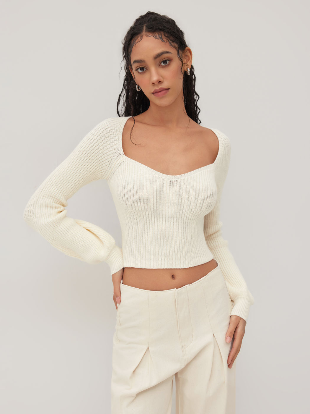 Knit V-neck Solid Lantern Sleeve Crop Top