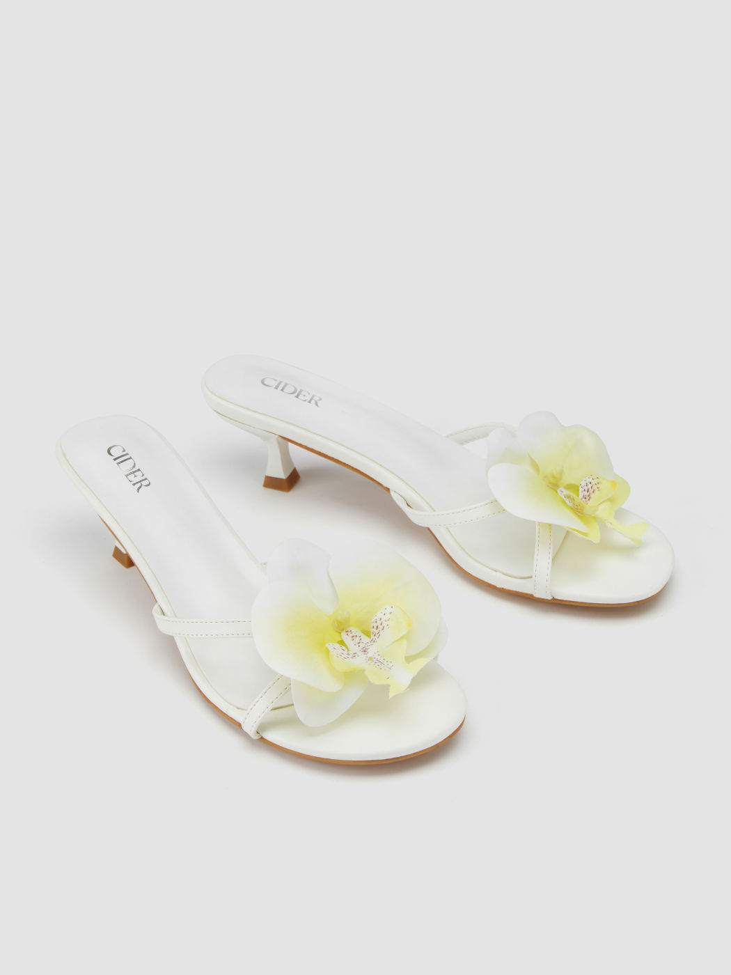 Blumen-Design Mehrfachriemen-Höhensandalen
