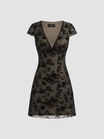 Mesh V-Ausschnitt Blumenbogen Mini Kleid