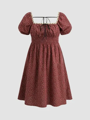 Baumwolle Ditsy Floral Shirred Midi Kleid Kurve & Plus