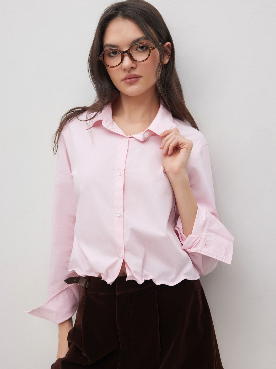 100% Cotton Shapeable Collar, Cuffs And Hem Shirt