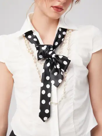 Rose Decor Choker Necklace