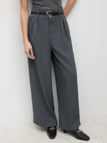 Gürtelte Hochbund-Pleat-Hosen