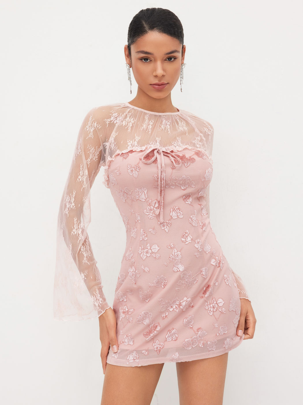 Jacquard-Spitze Blumen Cut-Out Glockenärmel Minikleid