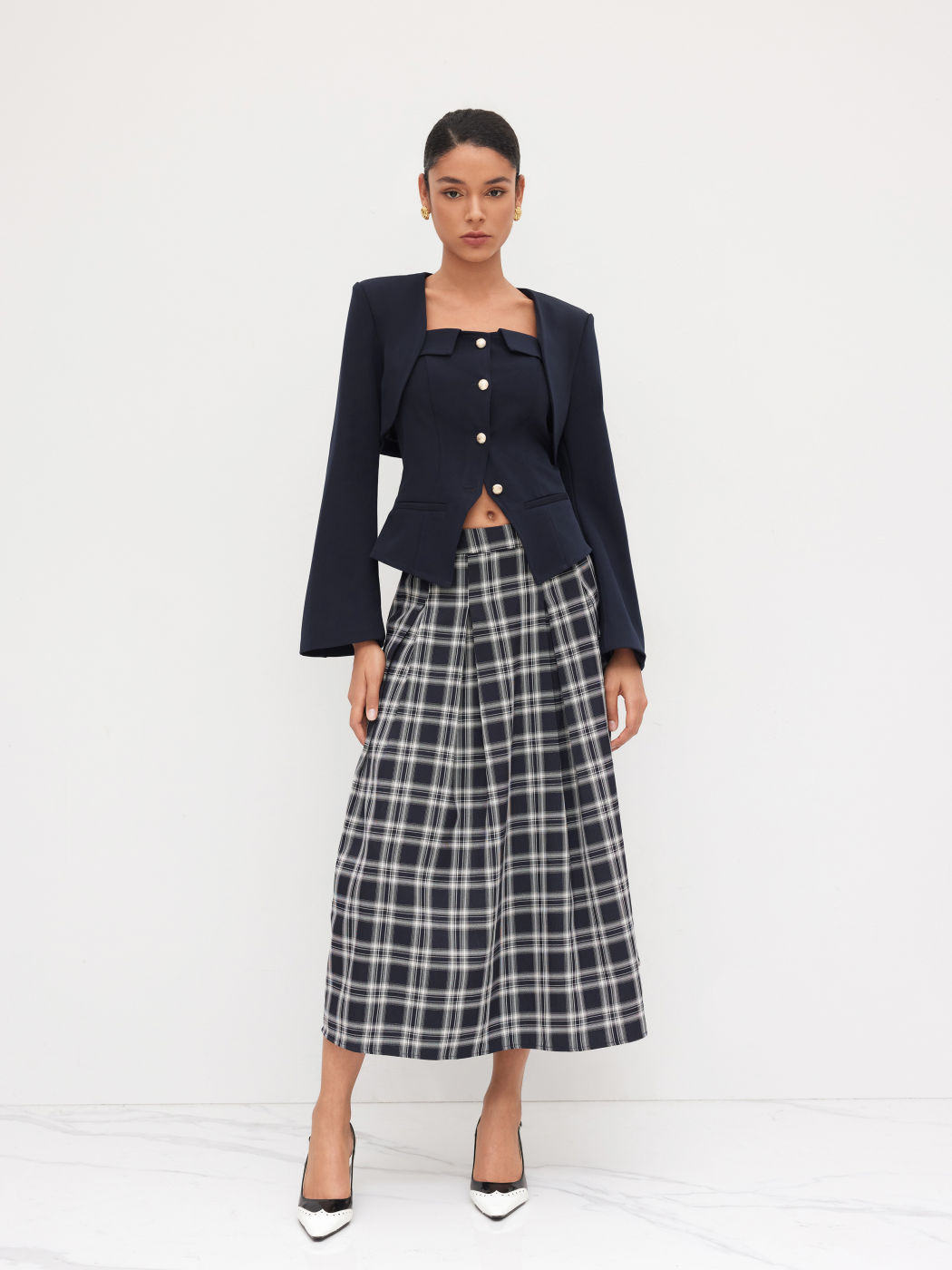 Round Neckline Crop Blazer