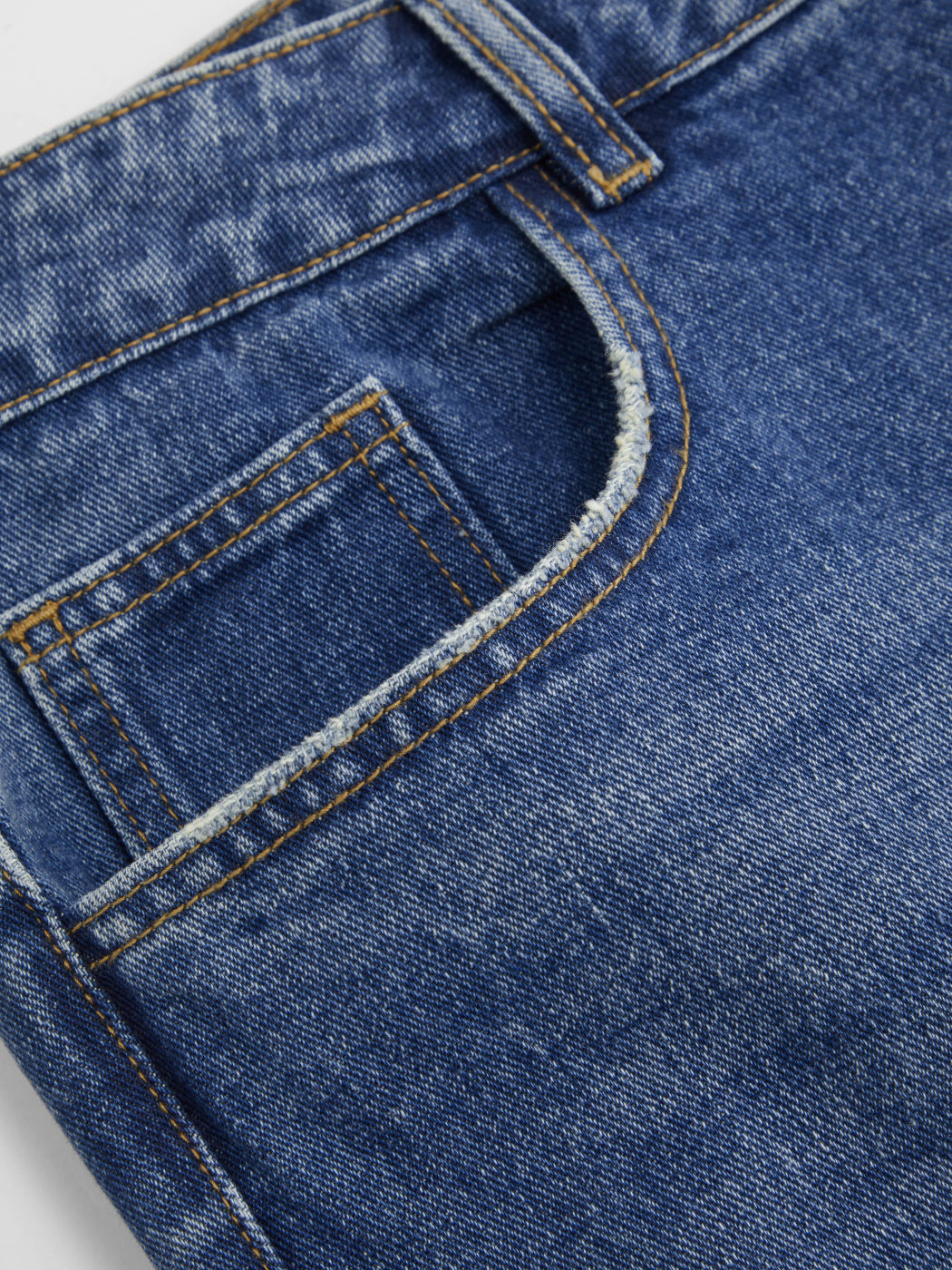 Mittelhohe Röhrenjeans Kurve & Plus