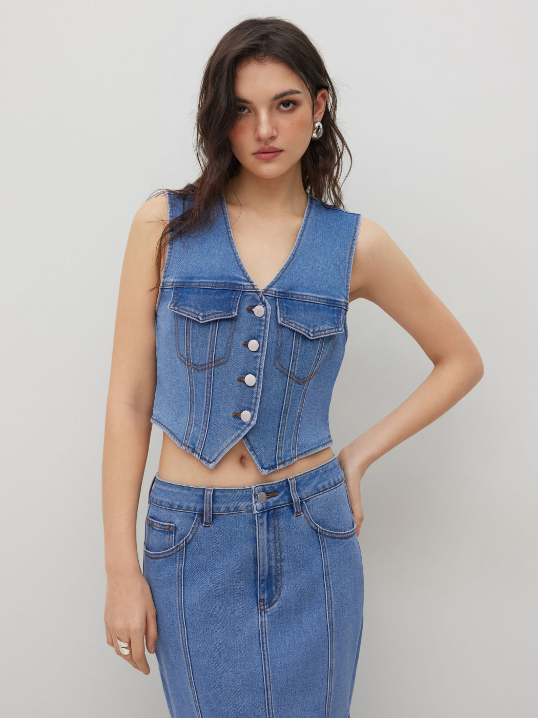 High Stretch Denim V-neck Knotted Crop Vest