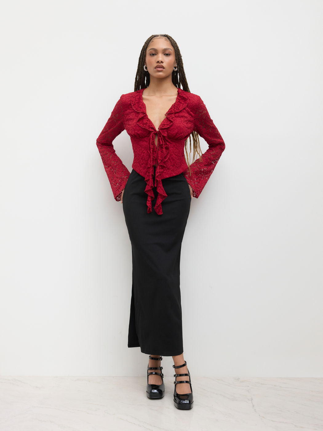 Spitzen V-Ausschnitt Blumen Bindung Rüschensaum Crop Top