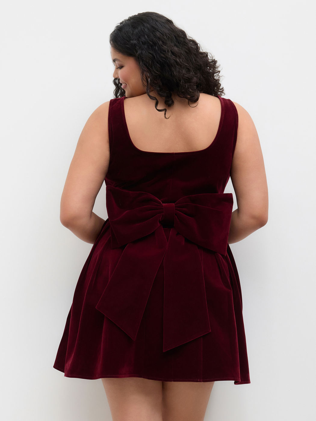 Velvet Boat Neck Bowknot Mini Dress Curve & Plus