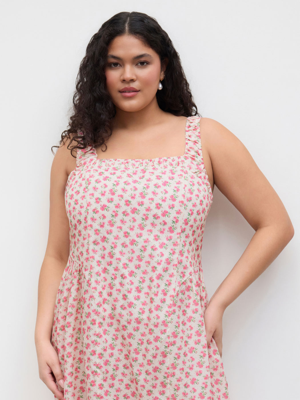 Maxi abito a collo quadrato con volant floreale Curve & Plus