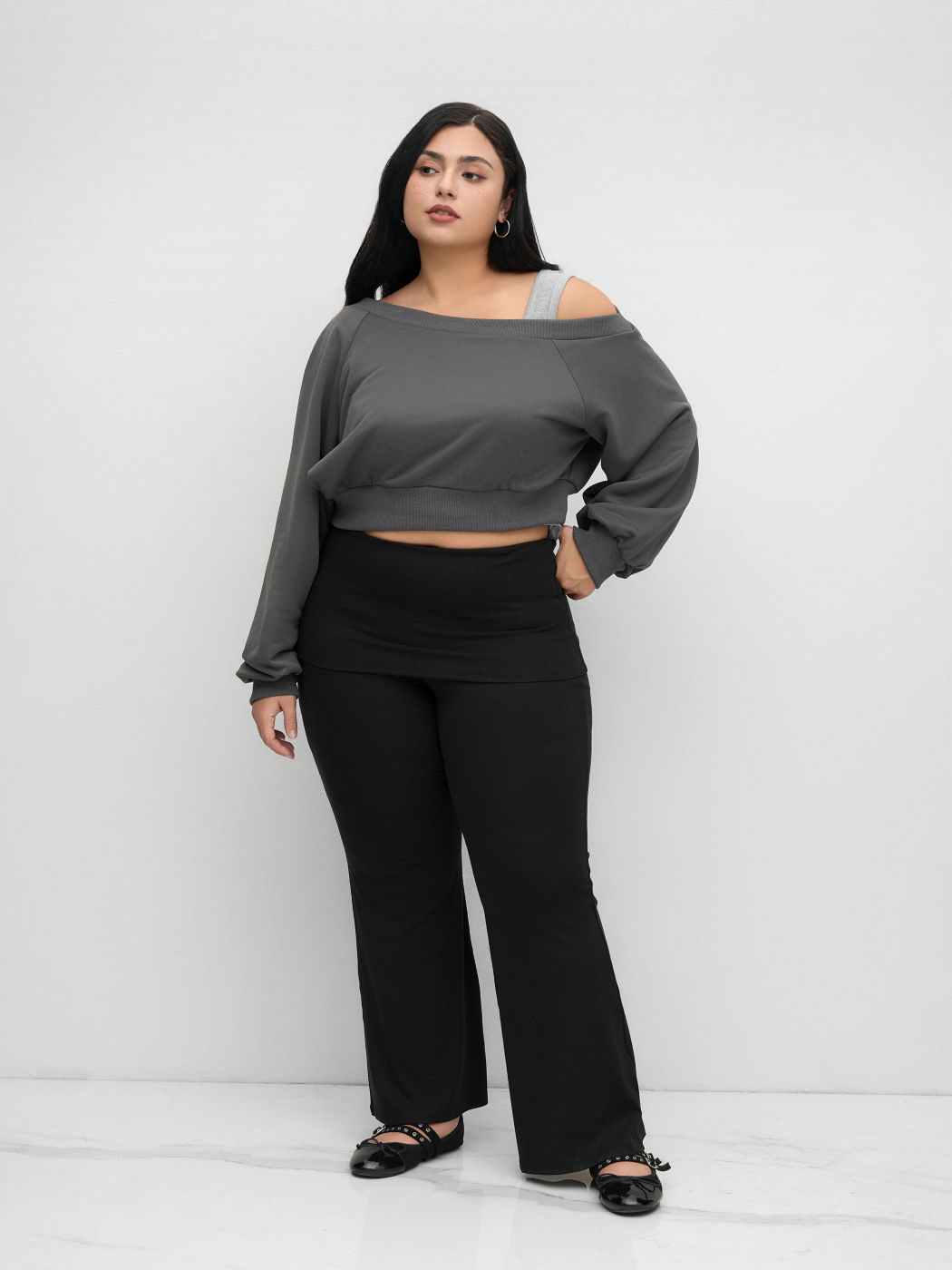 Mid Rise Flared Trousers Curve & Plus