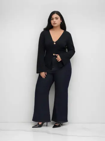 Top a maniche lunghe con scollo a V e spacchi in misto cotone Curve & Plus
