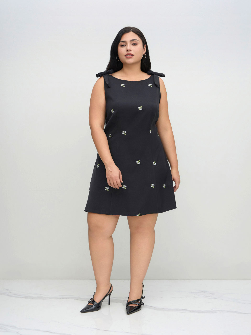 Floral Embroidery Mini Dress With Detachable Bowknot Curve & Plus