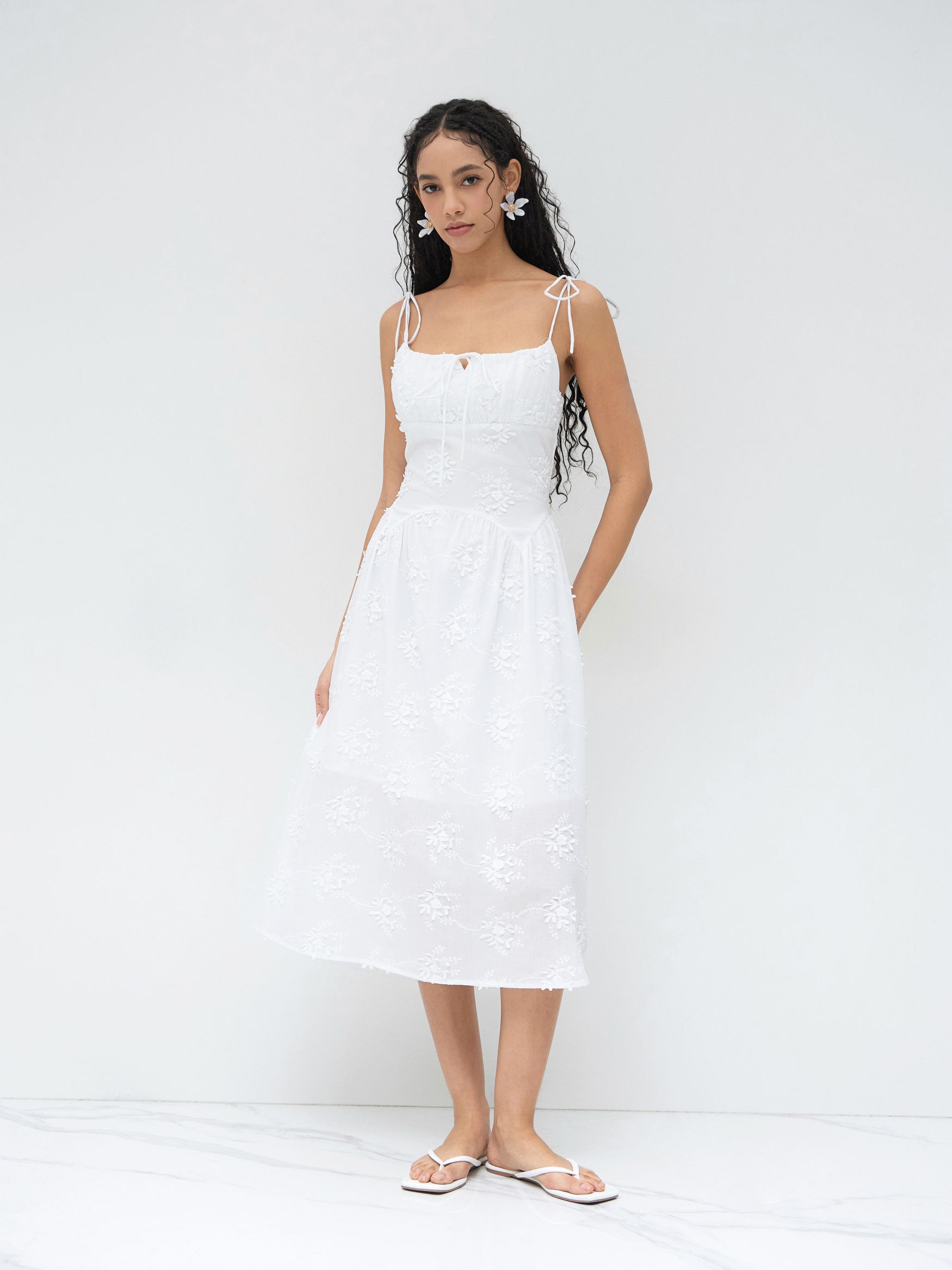 Cotton Scoop Neckline Floral Knotted Maxi Dress