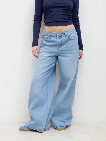 Tief sitzende, lockere Hosen