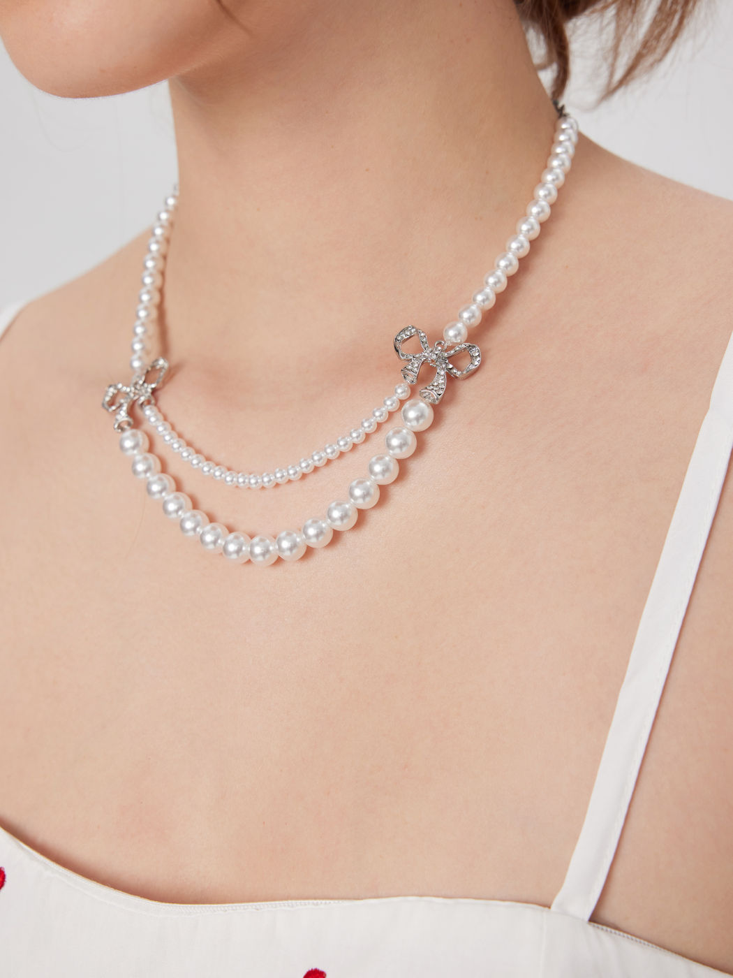 DOUBLE LAYERED RHINESTONE BOWKNOT & FAUX PEARL  NECKLACE
