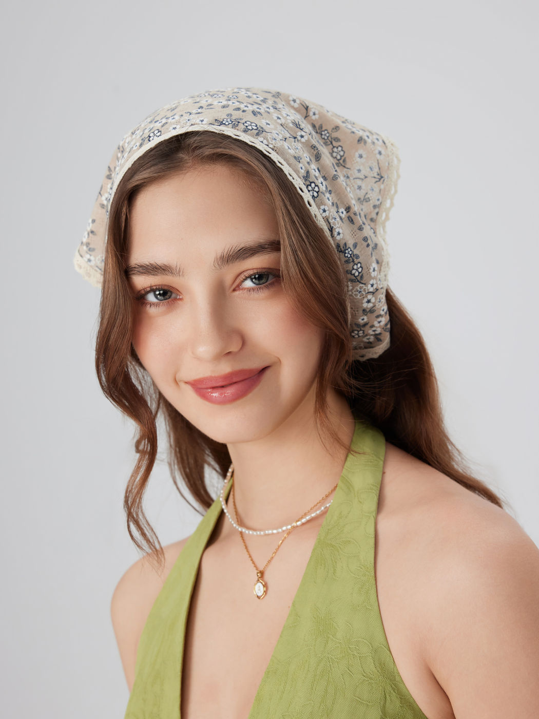 FLORAL LACE TRIM HEADSCARF