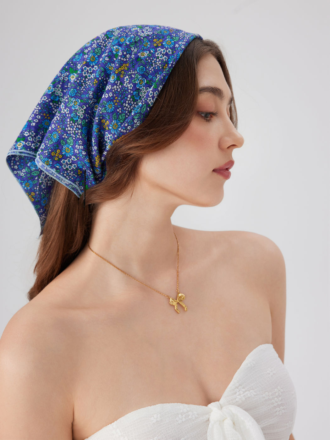 FLORAL SQUARE HEADSCARF