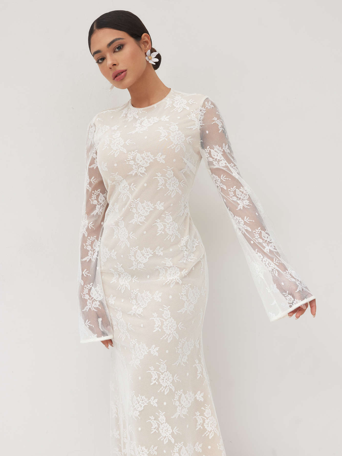 Lace Round Neckline Floral Maxi Dress