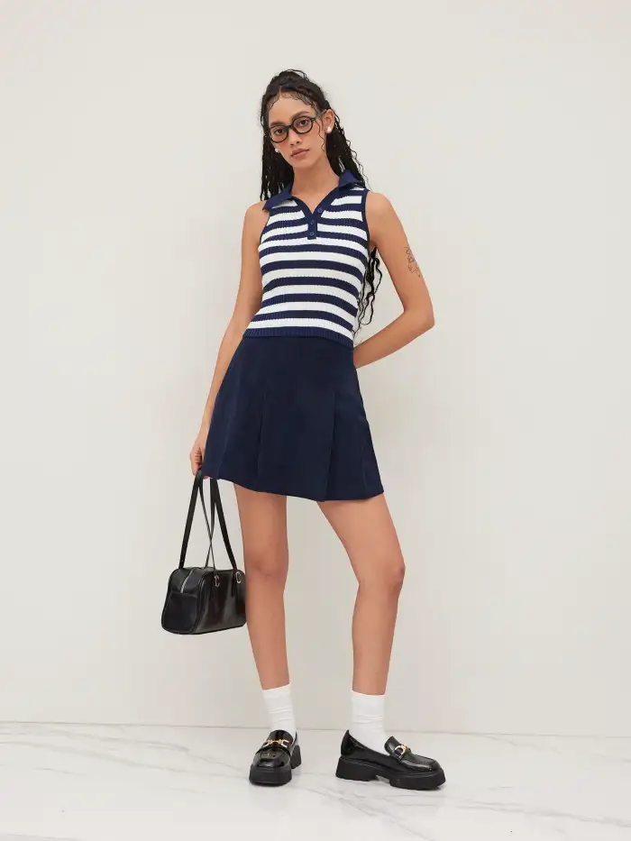 Faux-Fur Collar Solid Long Sleeve Top