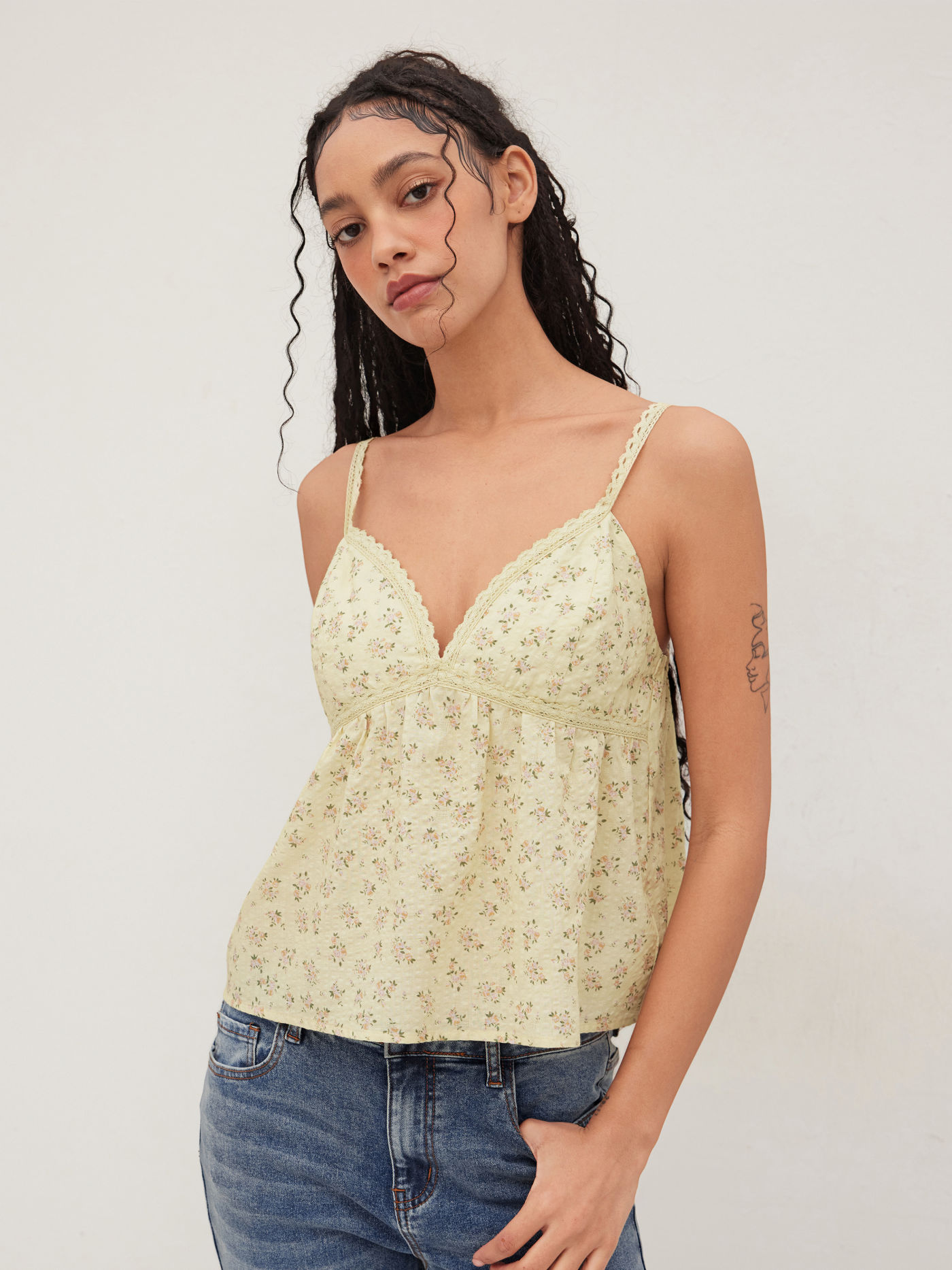 Cotton-blend V-neck Floral Lettuce Trim Ruffle Cami Top