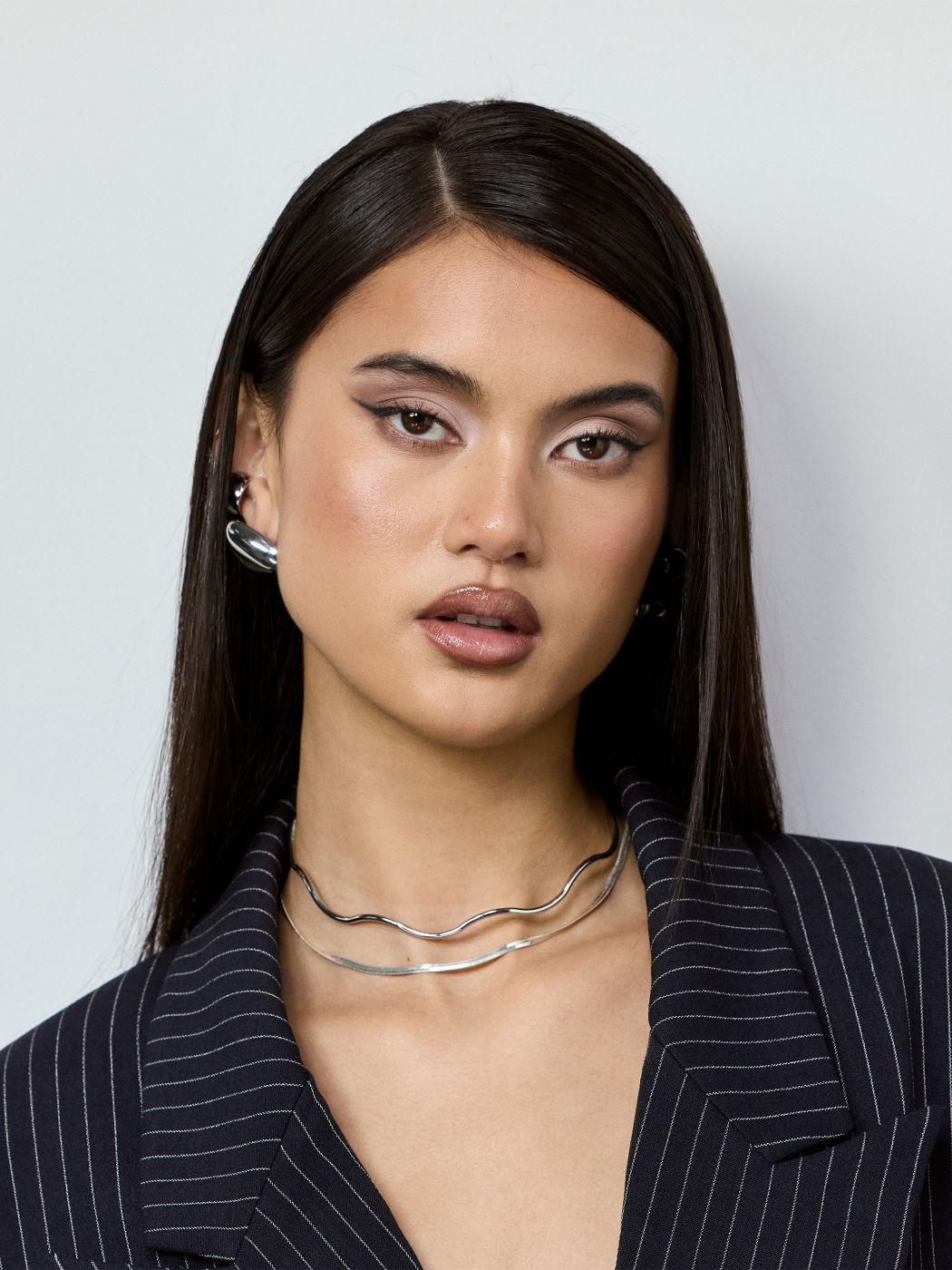 WAVE METALLIC NECKLACE
