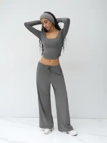 U-neckline Ruched Long Sleeve Tee