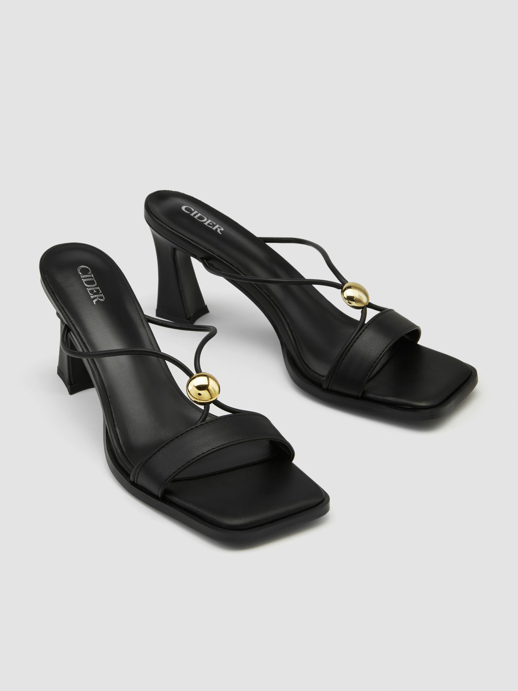 METAL DECOR SQUARE TOE STRAP CHUNKY HEELS