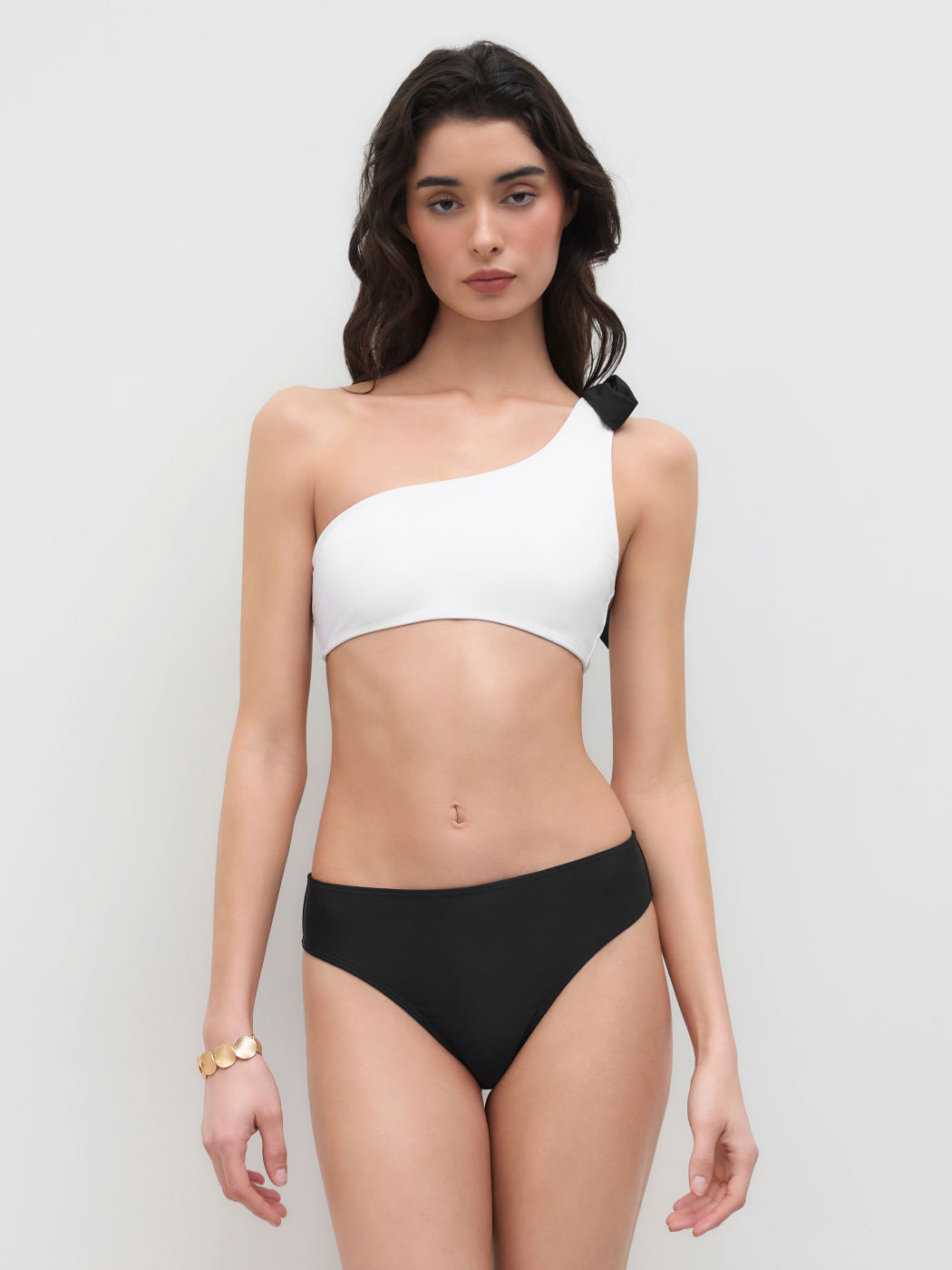 Asymmetrical Neck Bowknot TwoTone Bracelet Cheeky Bikini Set