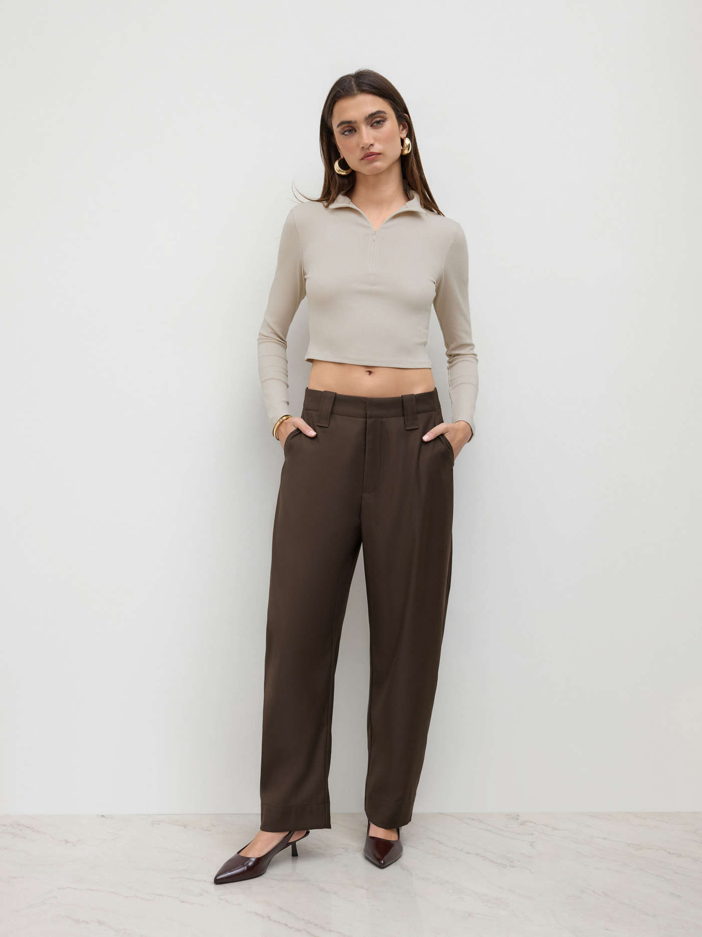 Mid Rise Pocket Tapered Trousers