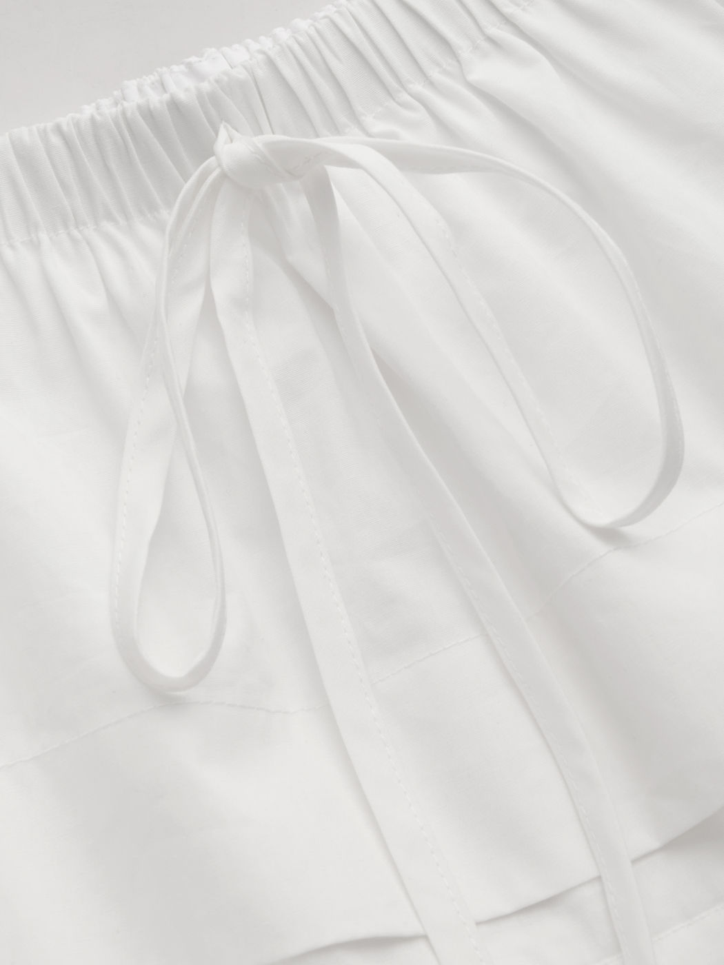 Baumwoll-Midi-Rüffelskirt mit elastischem Bund und mittlerem Bundhöhe